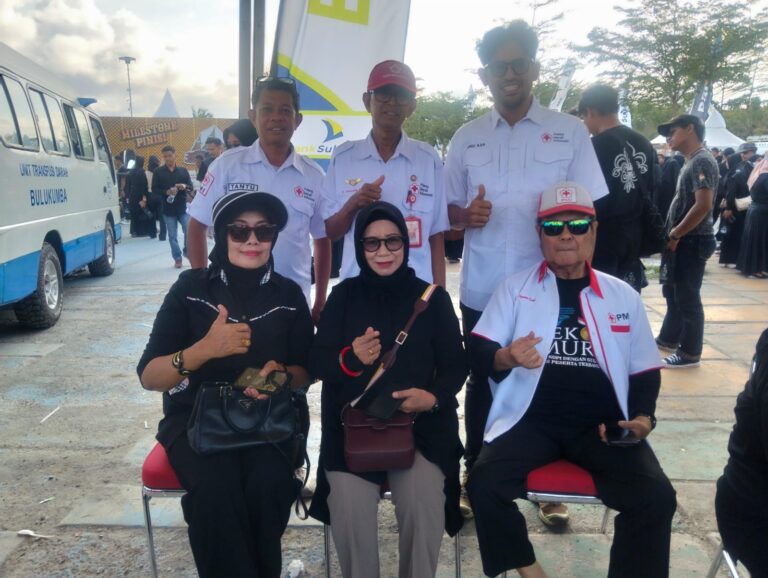 PMI Bulukumba Tampilkan Peran Penting Lewat Dukungan Medis di Acara Rekor MURI Minum Kopi Gula Aren