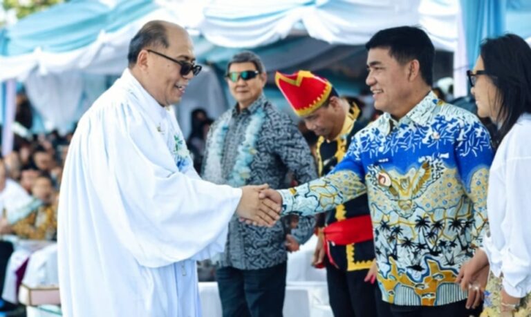 Puluhan Ribu Umat Hadiri Paskah Nasional 2026 di Manado, Gubernur Yulius Tekankan Pentingnya Menjaga Nilai Toleransi